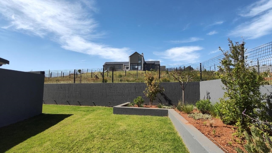 4 Bedroom Property for Sale in Outeniquabosch Western Cape